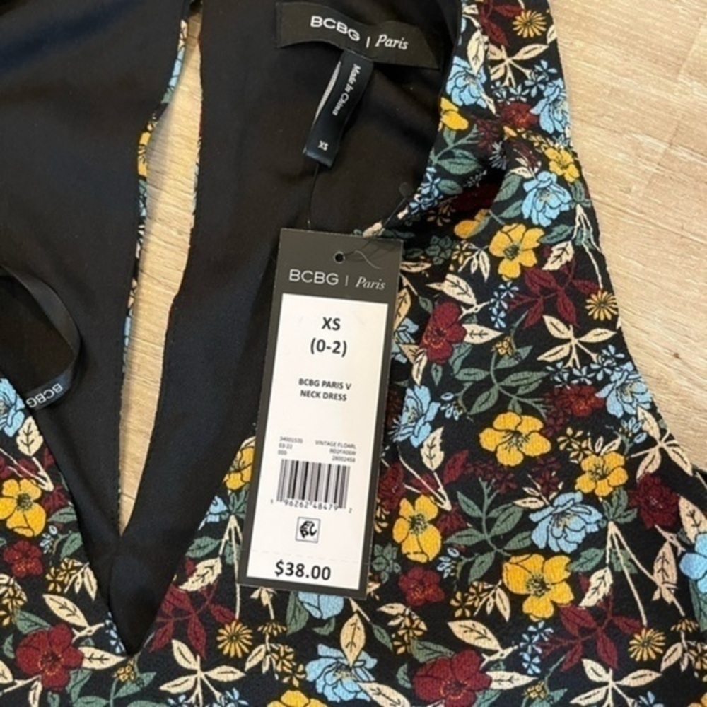 NWT BCBG Paris Sleeveless Floral Dress Size XS - Picture 10 of 13